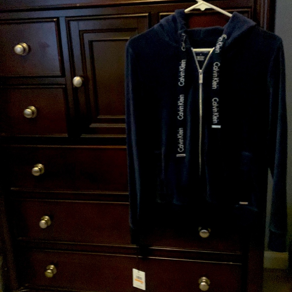 NWT Calvin Klein velour hooded jacket - size s